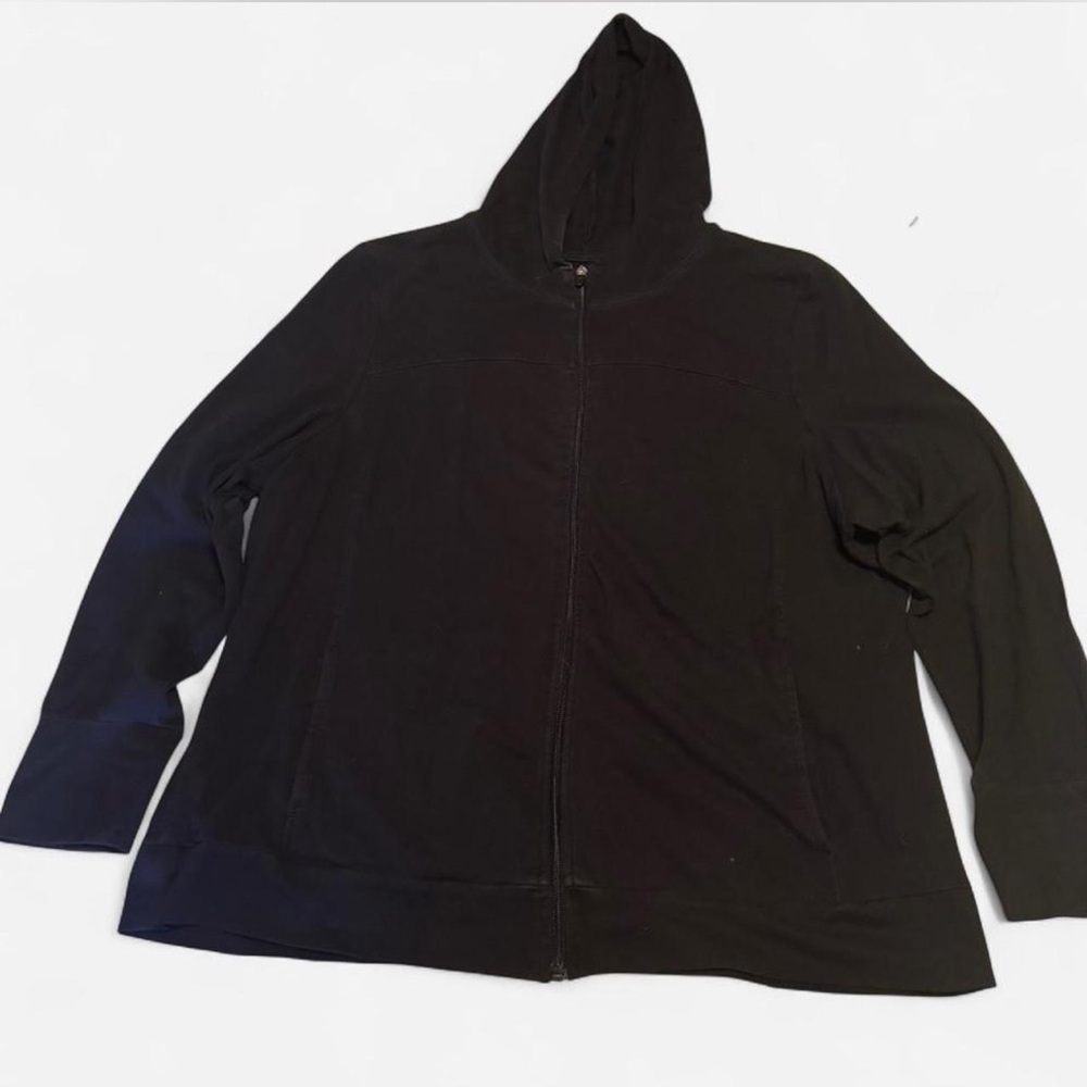 Danskin Now Black sweater